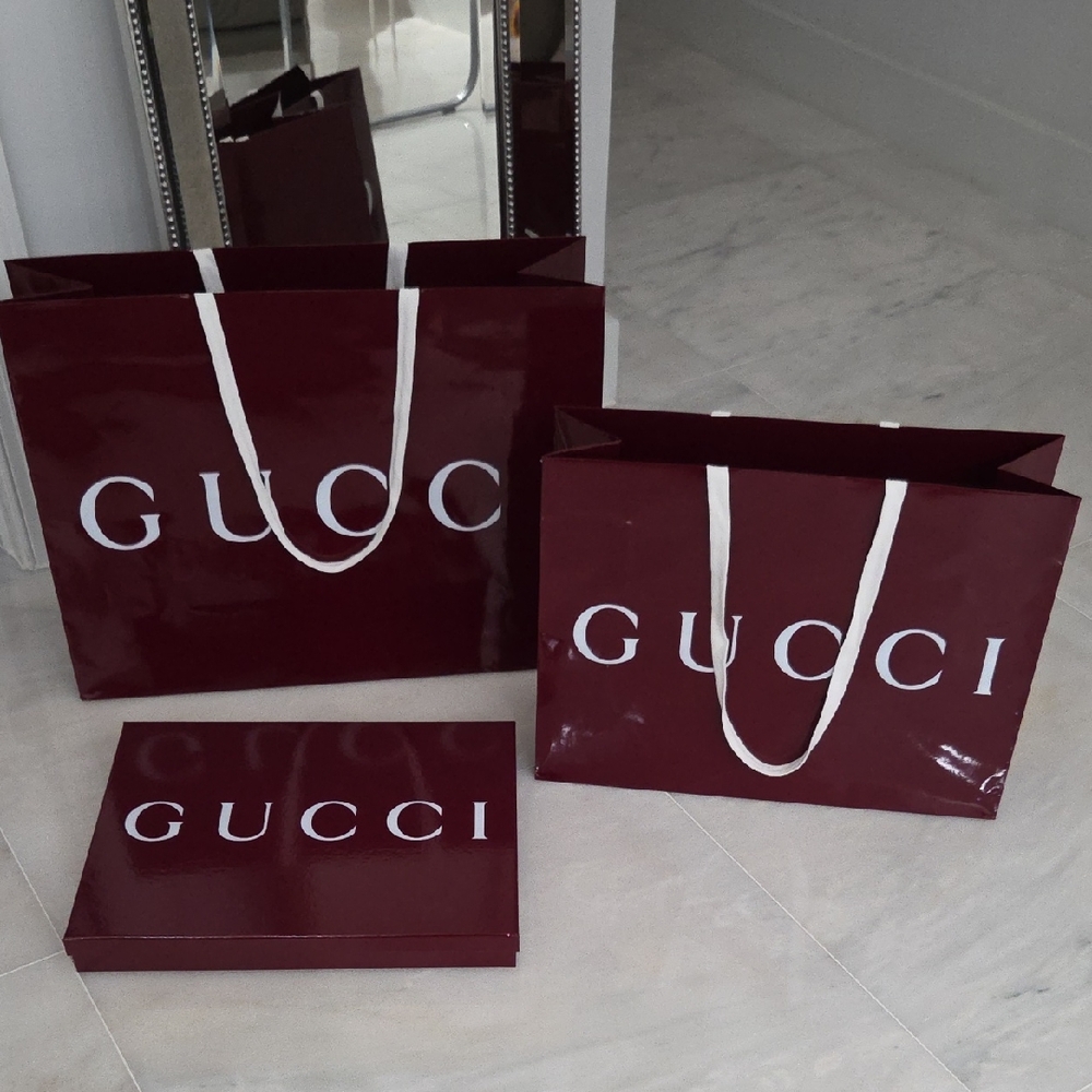 Gucci Gift Bags and Box Set LIKE NEW!!